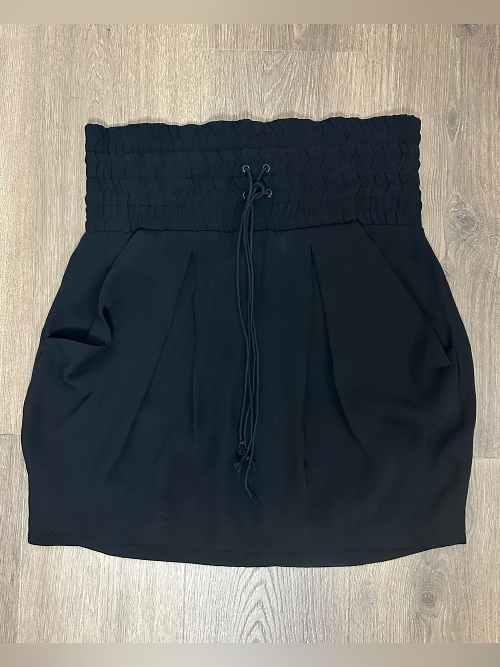 A.L.C. Black Smocked Waist Mini Skirt Drawstring Skirt Pencil Bell Silk Sz 10